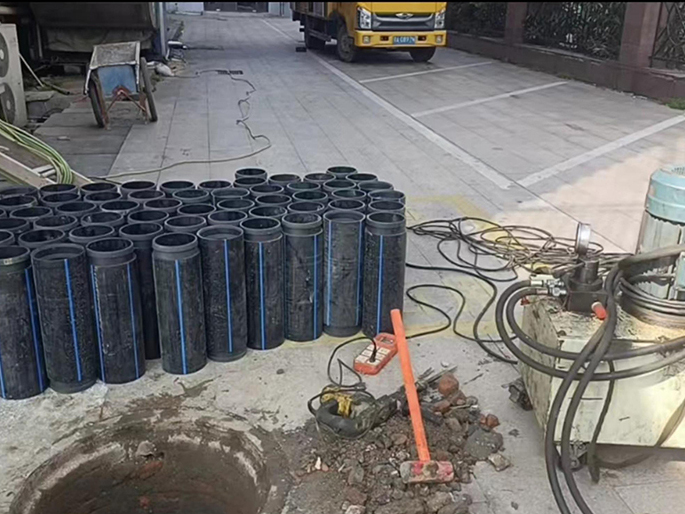 纳溪PE置换管厂家 DN315置换管 非开挖管短管置换